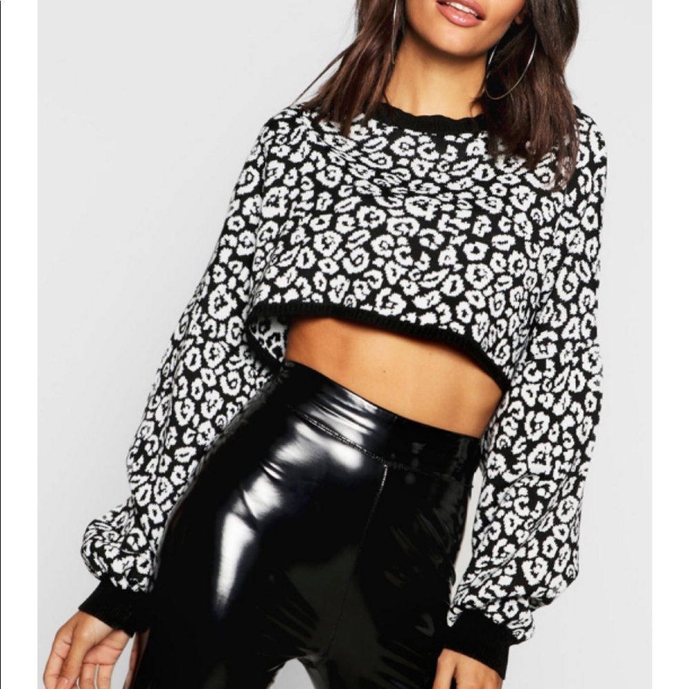 Cropped leopard sweater